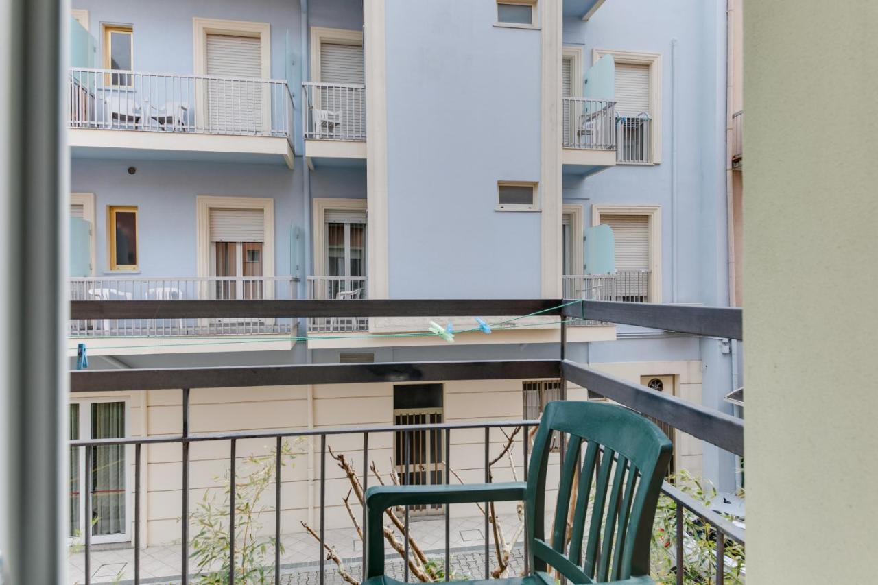 Hotel Villa Merope Rimini Extérieur photo