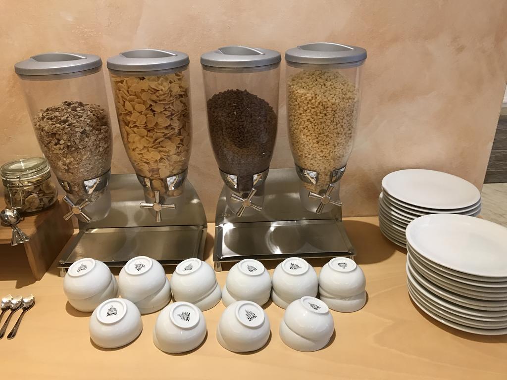 Hotel Villa Merope Rimini Extérieur photo